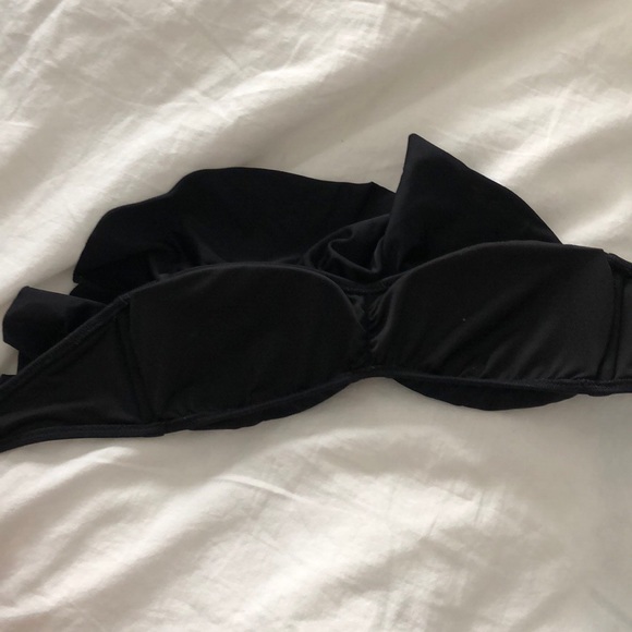 Victoria’s Secret bikini top - Picture 2 of 5